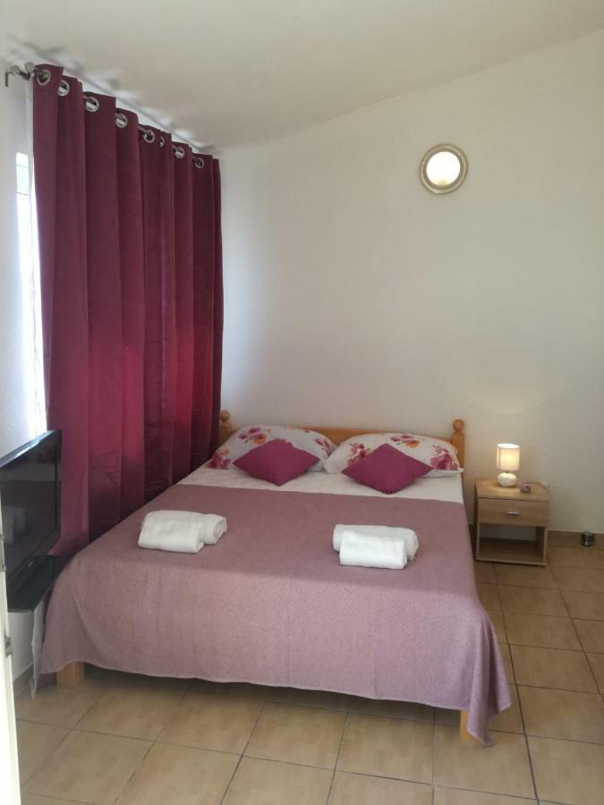 Apartman Adriatic Trogir Buitenkant foto